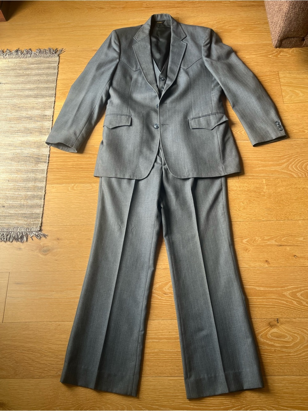 Men's Vintage Western Three-Piece Suit, Blueish-Gray